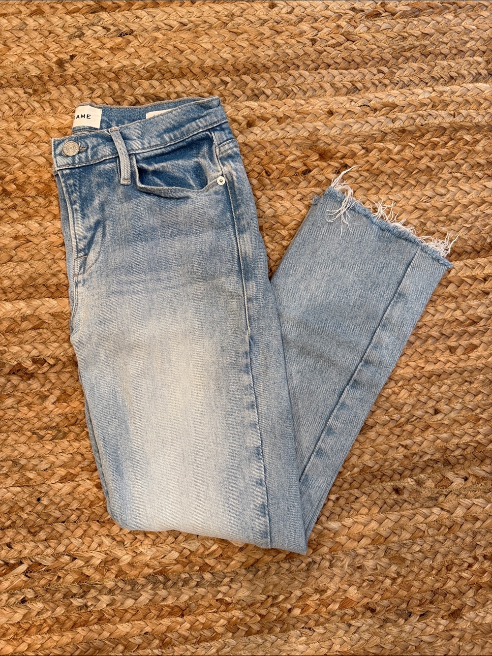 Frame size 26 Light Wash Frayed Hem Women's Jeans